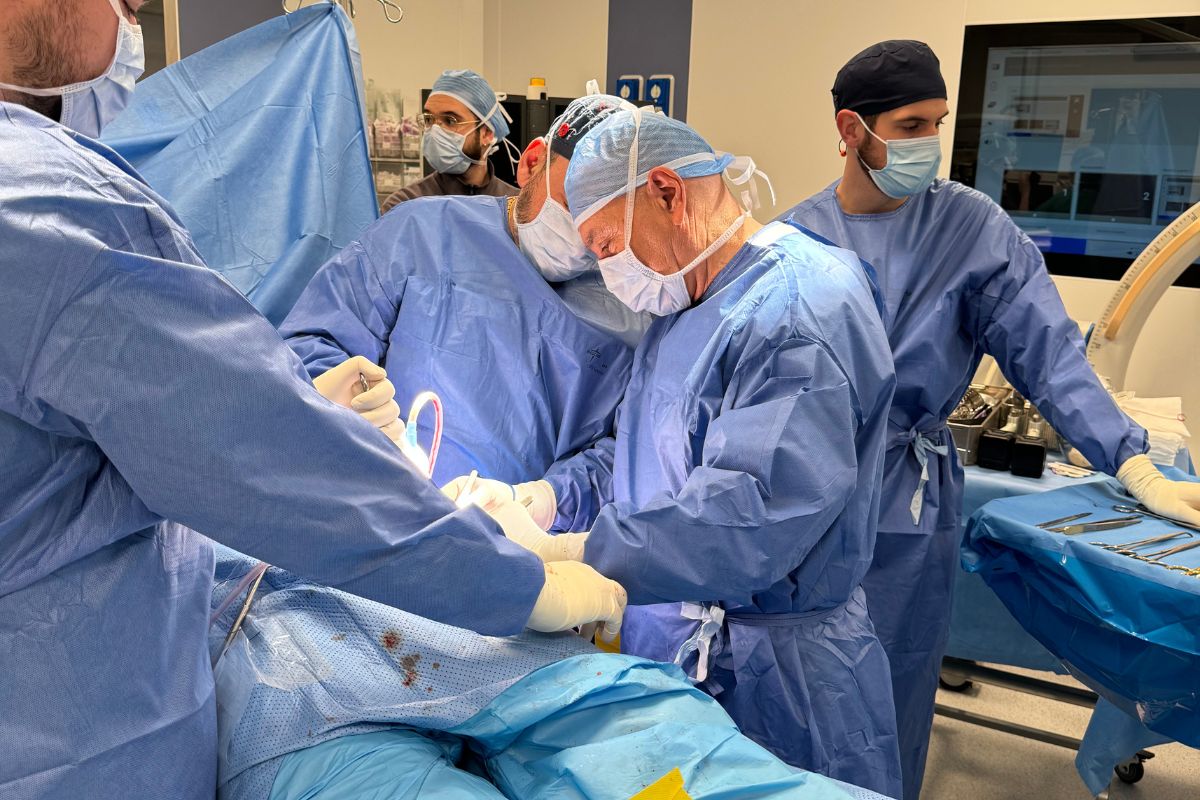 protesi anca mini invasiva con accesso anteriore - Dr. Riccardo Giacomi protesi d'anca per via anteriore